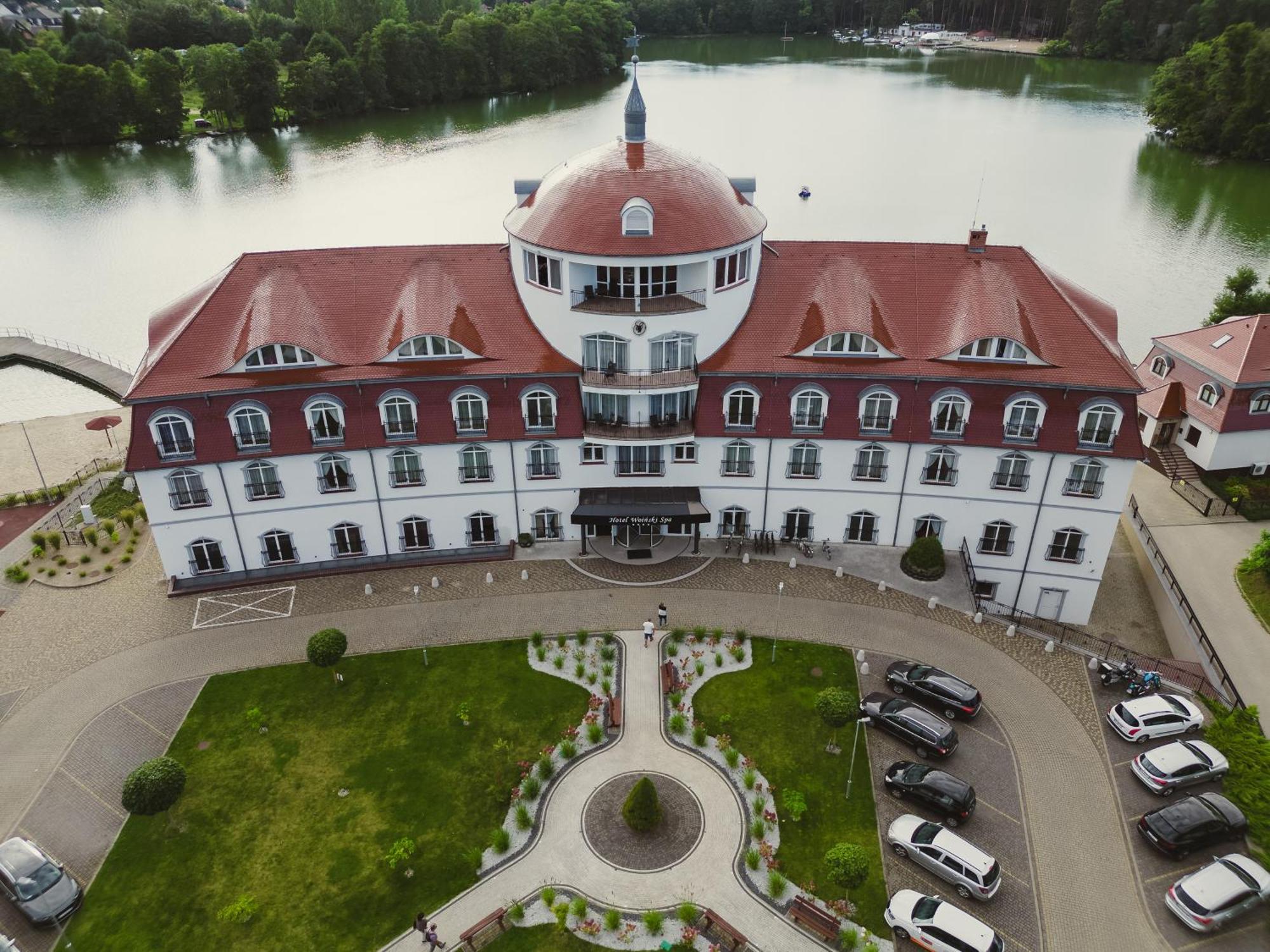 Hotel Woinski Spa ลุบเนียวิตแซ ภายนอก รูปภาพ